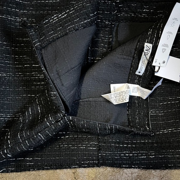 Zara Button Pencil Skirt - Picture 8 of 12